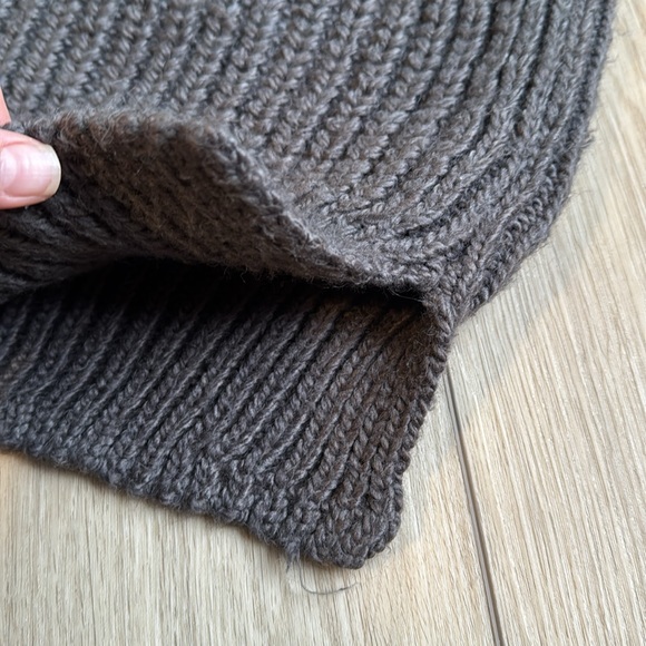 H&M Gray Knit Sleeveless Tunic - Picture 5 of 6